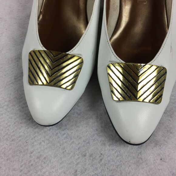 Vintage Magdesians for Jacobsons Low Wedge Heels 9.5 M White Leather Gold Plate - Picture 7 of 11